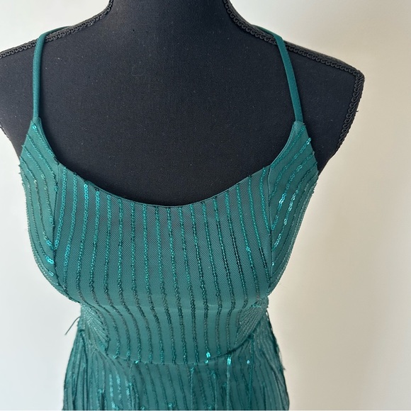 City Vibes Emerald Green Fringe Criss Cross Back Prom Dress w/ Side Split - Picture 6 of 16